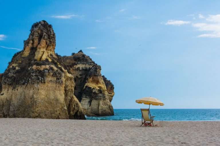beach-vacation-relaxation-holidays