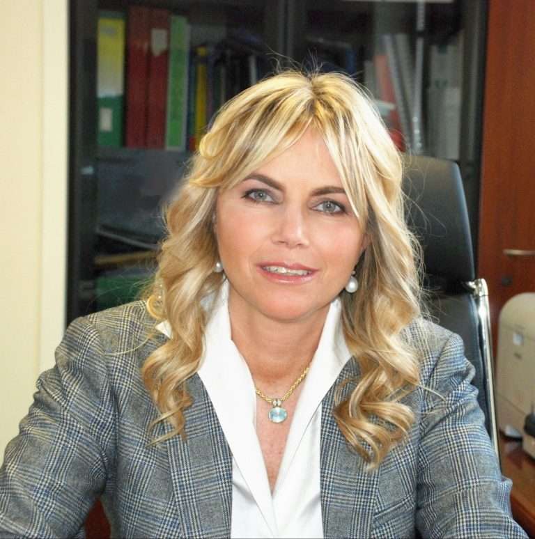 Foto-Susanna-Esposito-2-e1459953218264-1200x1209-1