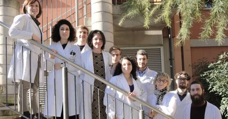 sfondo bianco copia