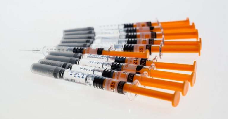 botox-close-up-injection-415816
