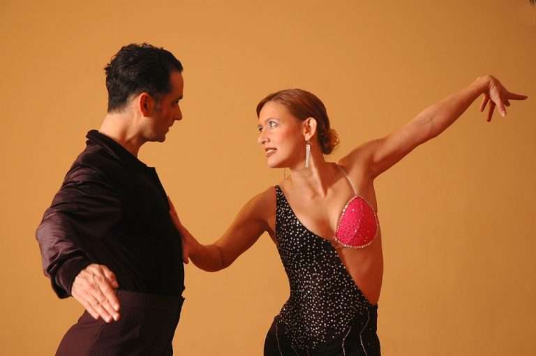 ballroom-1039371_960_720
