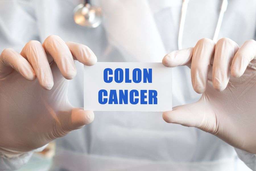 tumore al colon retto, gli screening e la prevenzione sono la prima cosa