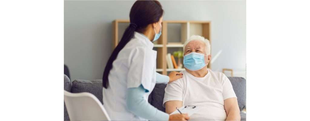 medico e paziente anziano