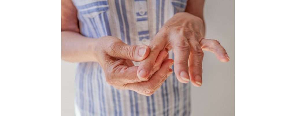 mano con artrosi, la medicina rigenerativa può aiutare